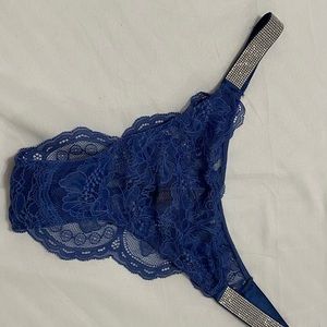 Purple lace shine strap